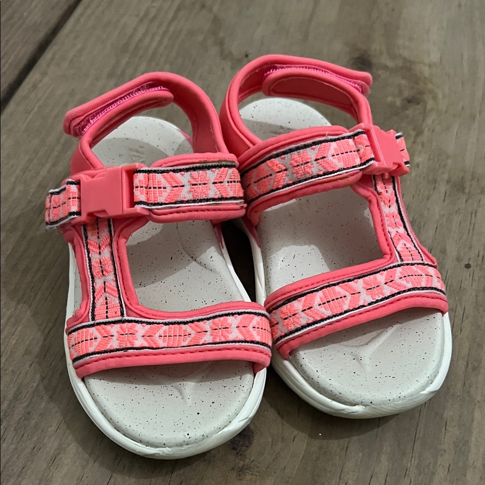 Zara Kids Coral and White Sandals (Detail)